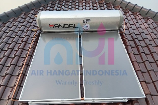 Pemanas Air Tenaga Surya